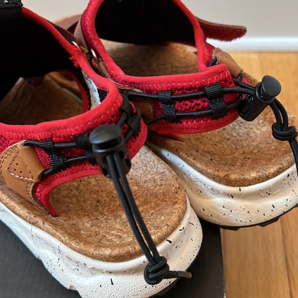 Stunning lightweight sandals main image 11